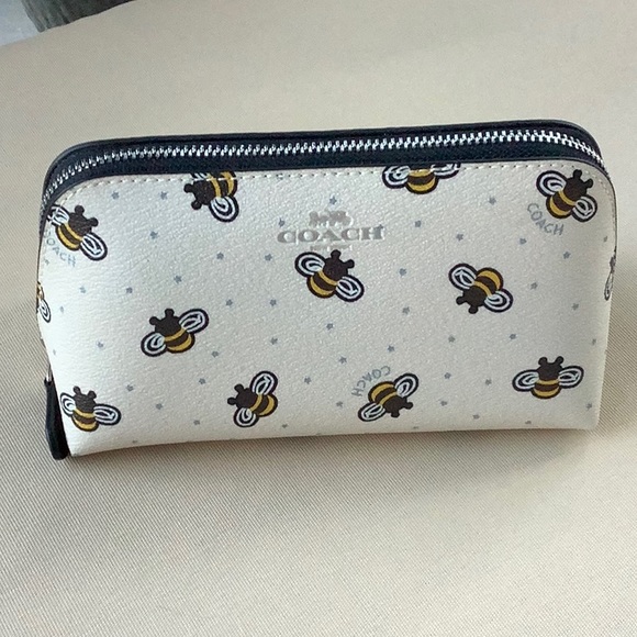 NWT Coach Cosmetic Case - Picture 1 of 4